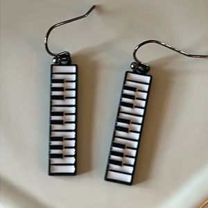 🎹 Piano Key Earrings